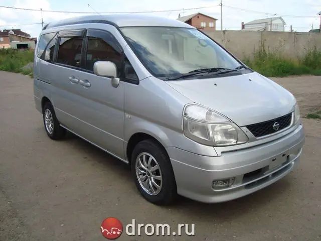 Nissan Sirena 2000