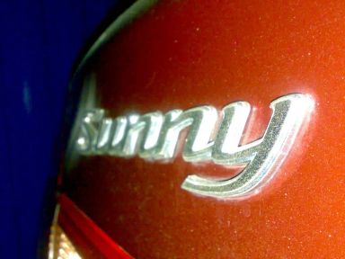 Nissan Sunny, 2001