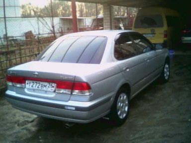 Nissan Sunny, 1999