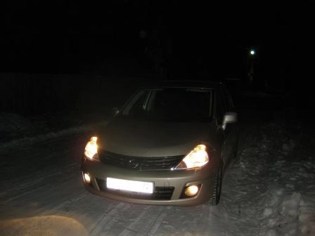 Nissan Tiida 2011 -  