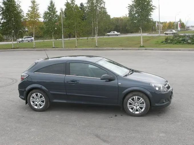Opel Astra 2007, Что такое Opel Astra GTC, мощность 140 л.с., расход про  расход подробнее ниже по тексту, бензиновый двигатель, мкпп, передний привод