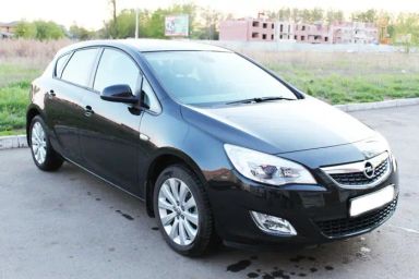 Opel Astra 2011   |   31.07.2012.