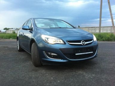 Opel Astra 2012   |   17.06.2013.