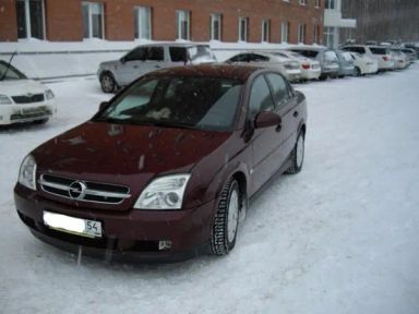 Opel Vectra 2003   |   03.04.2011.