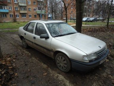 Opel Vectra, 1990