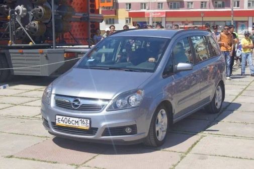 Opel Zafira 2007 -  