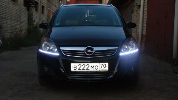 Opel Zafira 2008 -  