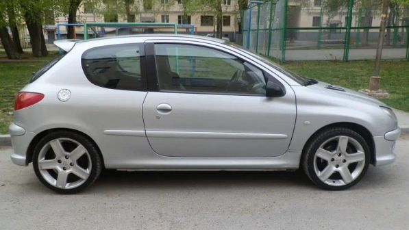 Peugeot 206 2003 -  