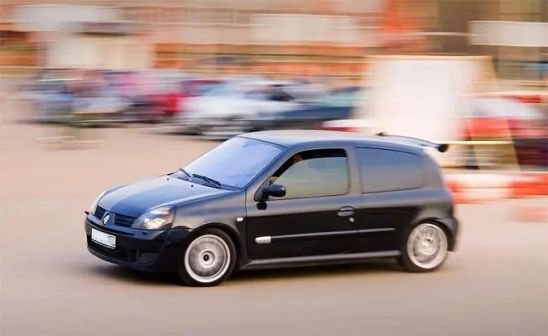 Renault Clio 2003 -  