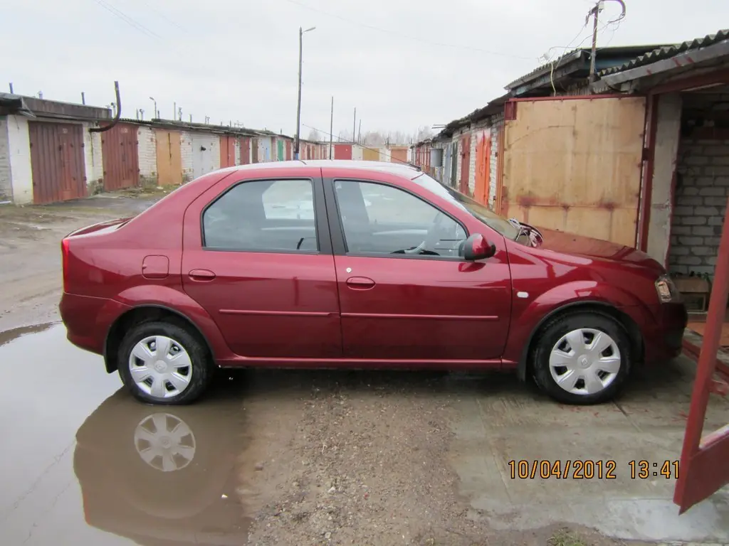 Renault Logan 2012г., 1.6 литра, Всем владельцам Renault Logan большой  привет, расход топлива 7 л., 84 л.с., передний привод, механика