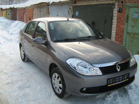 Renault Symbol 2010 - отзыв владельца