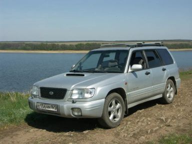 Subaru Forester, 2001