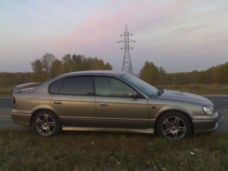 Subaru Legacy B4 2001 - отзыв владельца
