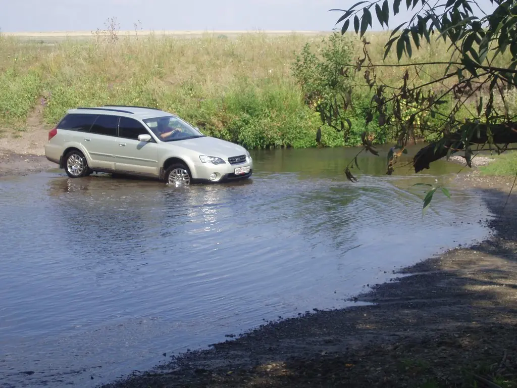 Subaru Outback 2006, 2.5 литра, Добрый день уважаемые любители автомобилей,  АКПП, бензин