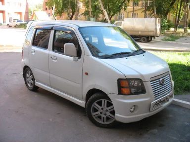Suzuki Solio, 2000