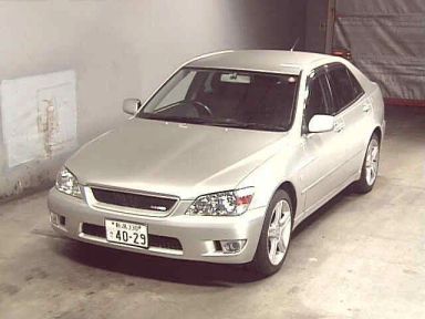 Toyota Altezza 2000   |   03.11.2006.