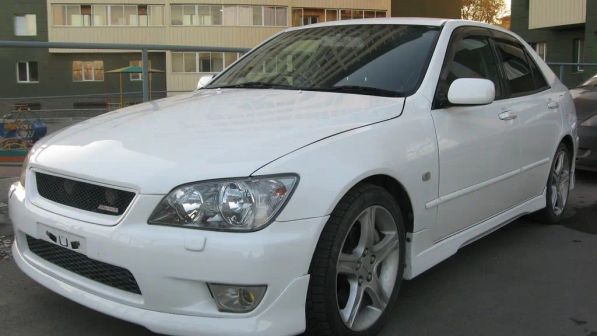 Toyota Altezza 2001 -  