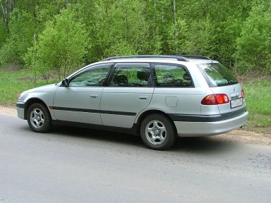 Toyota Caldina, 1999