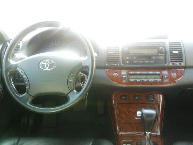 Toyota Camry 2005   |   22.06.2010.