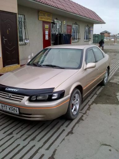 Toyota Camry 1998   |   30.05.2011.