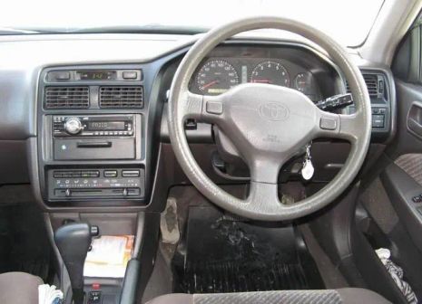 Toyota Carina 1996 - отзыв владельца