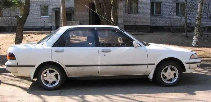 Toyota Carina 1989 -  