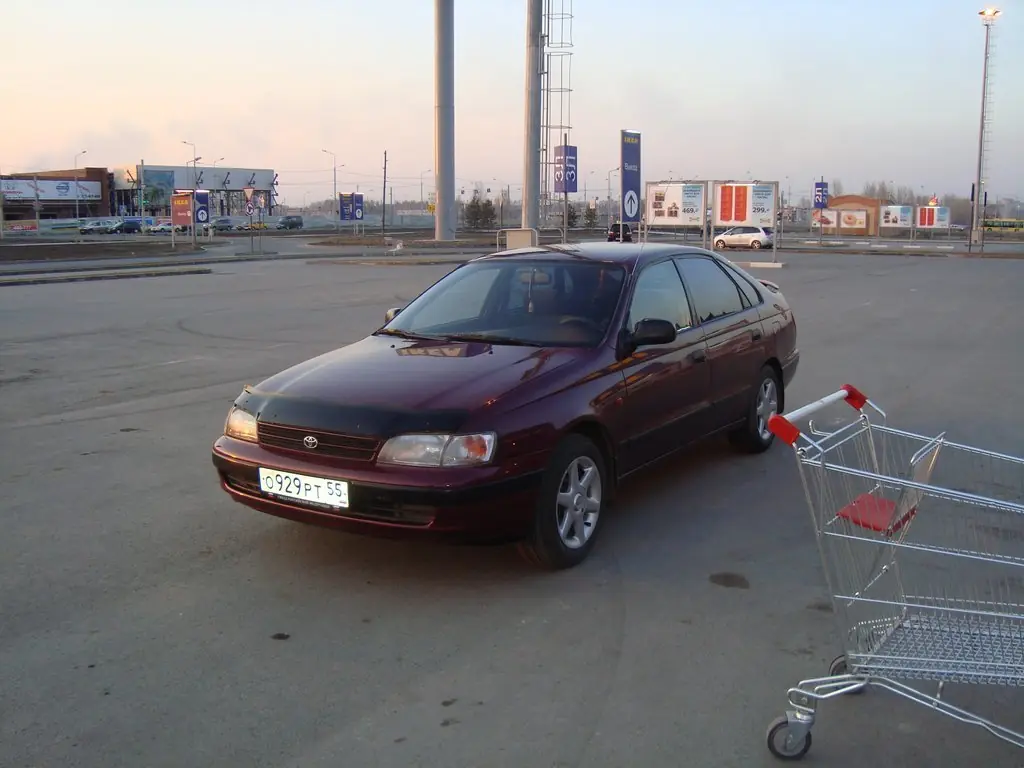 Toyota Carina E 1994, 1.6 л., Это уже вторая Carina e на которой мне  приходилось ездить, комплектация авто GLI, мкпп, кузов Седан, 107 л.с.,  левый руль