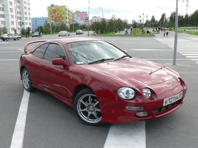 Toyota Celica 1998 со складными фарами