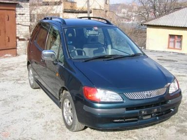 Corolla Spacio 1997   |   13.04.2005.