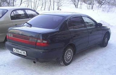 Toyota Corona 1993   |   01.04.2006.