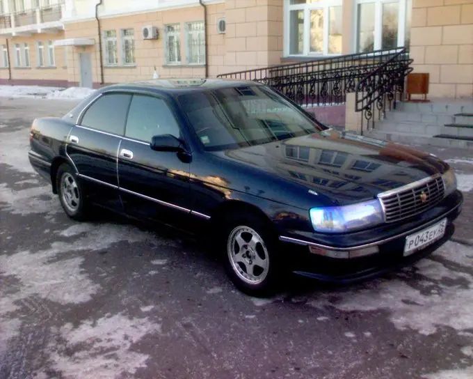 Toyota Crown 1995