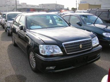 Toyota Crown, 2002