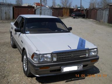 Toyota Crown, 1988