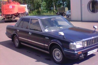 Toyota Crown, 1983