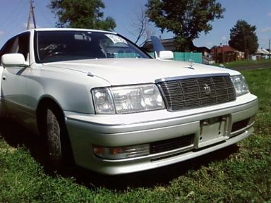 Toyota Crown, 1998