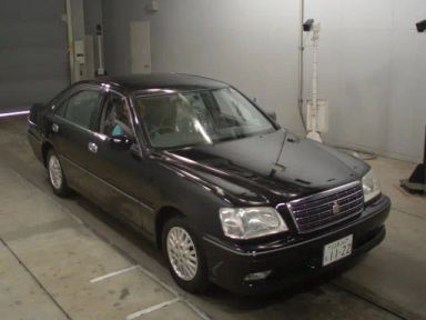 Toyota Crown, 2004
