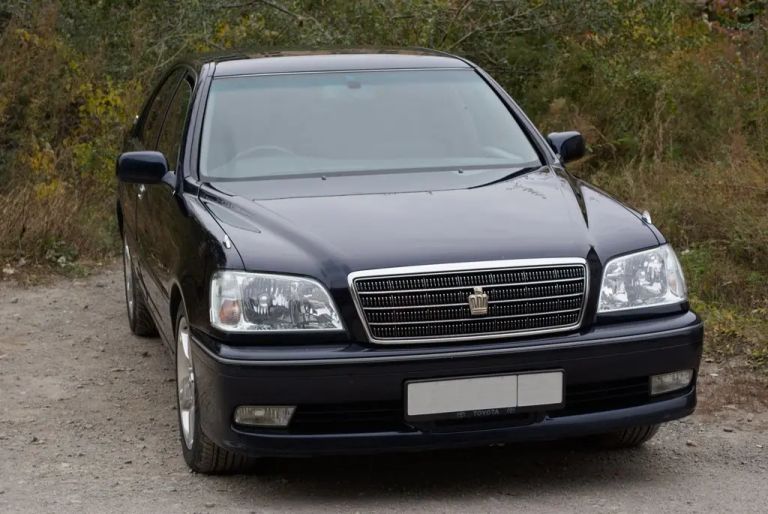 Toyota Crown s170 Royal Saloon