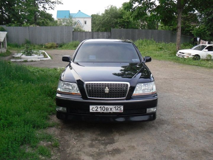 Toyota Crown Majesta 2003