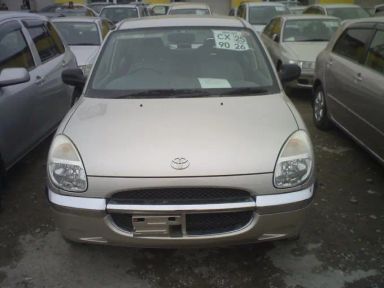 Toyota Duet, 2001