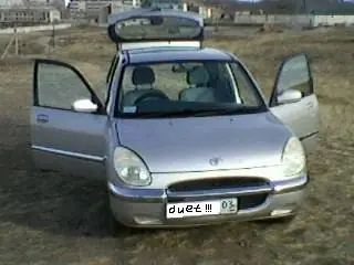 Toyota Duet, 2000