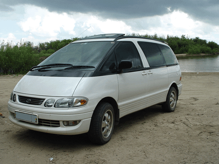 Toyota Estima Emina 1998 - отзыв владельца
