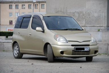 Toyota Funcargo 2000   |   22.07.2011.