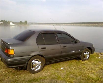 Toyota Funcargo 2000 -  