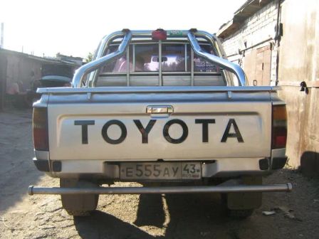 Toyota Hilux 1990 -  
