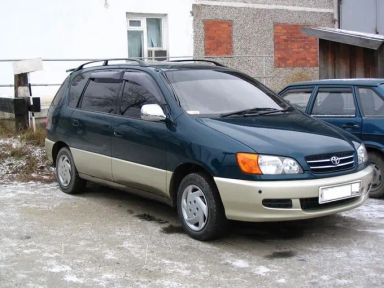 Toyota Ipsum 1998   |   14.02.2006.