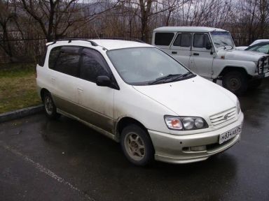 Toyota Ipsum 1998   |   23.07.2006.