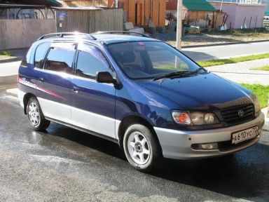 Toyota Ipsum 1997   |   18.10.2004.