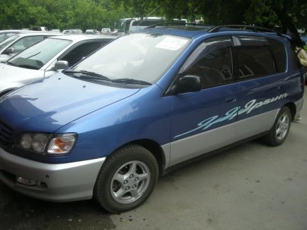 Toyota Ipsum 1999 -  