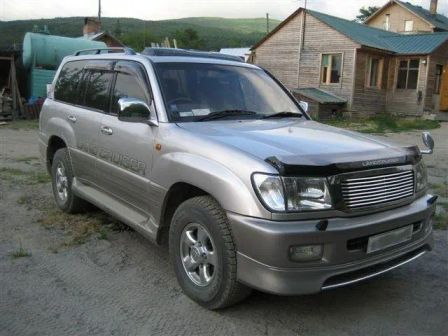 Toyota Land Cruiser 2001 -  