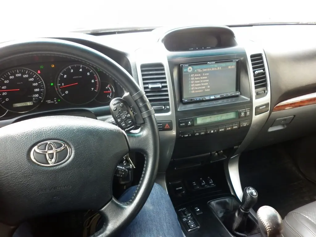 Toyota Land Cruiser Prado 2007, 4 литра, Привет всем, левый руль, расход 16-22, акпп, 4вд